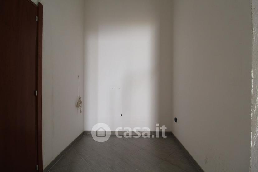 Trilocale in Via Udine 35 — foto 9 di 33