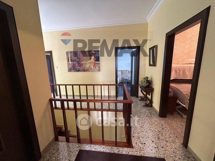 Villa in Via Lavesino — foto 17 di 45