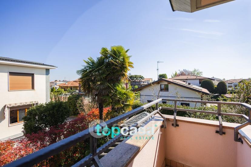 Villa in Via Eugenio Villoresi 62 — foto 22 di 40
