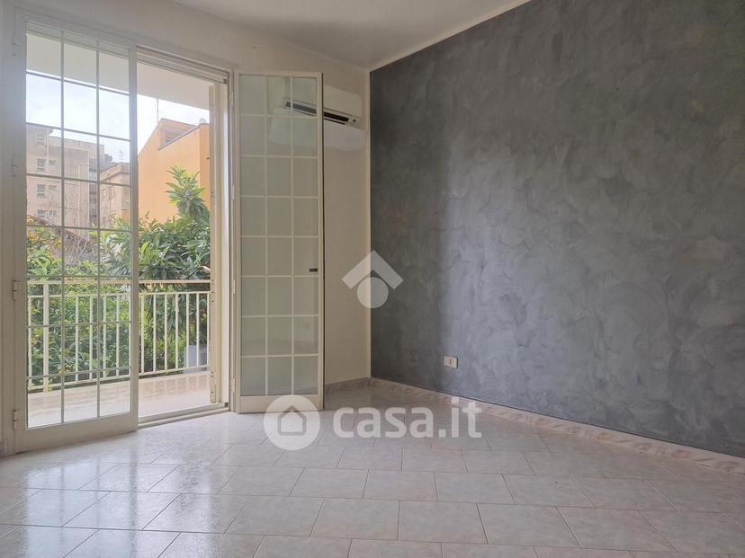 Trilocale in Via Messina 16 — foto 19 di 21