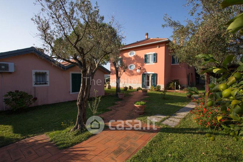 Villa in Via Ferrari 87 — foto 26 di 45