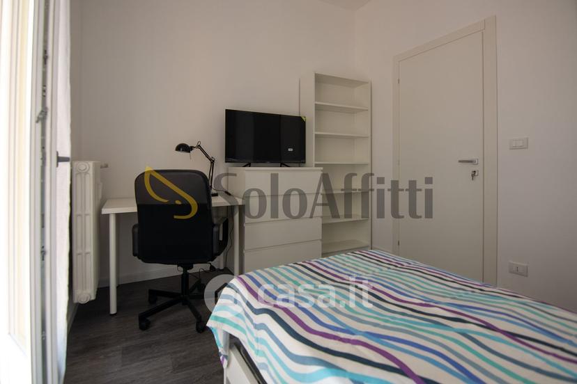 Stanza in Via Madonna delle Rose 11 — foto 17 di 22