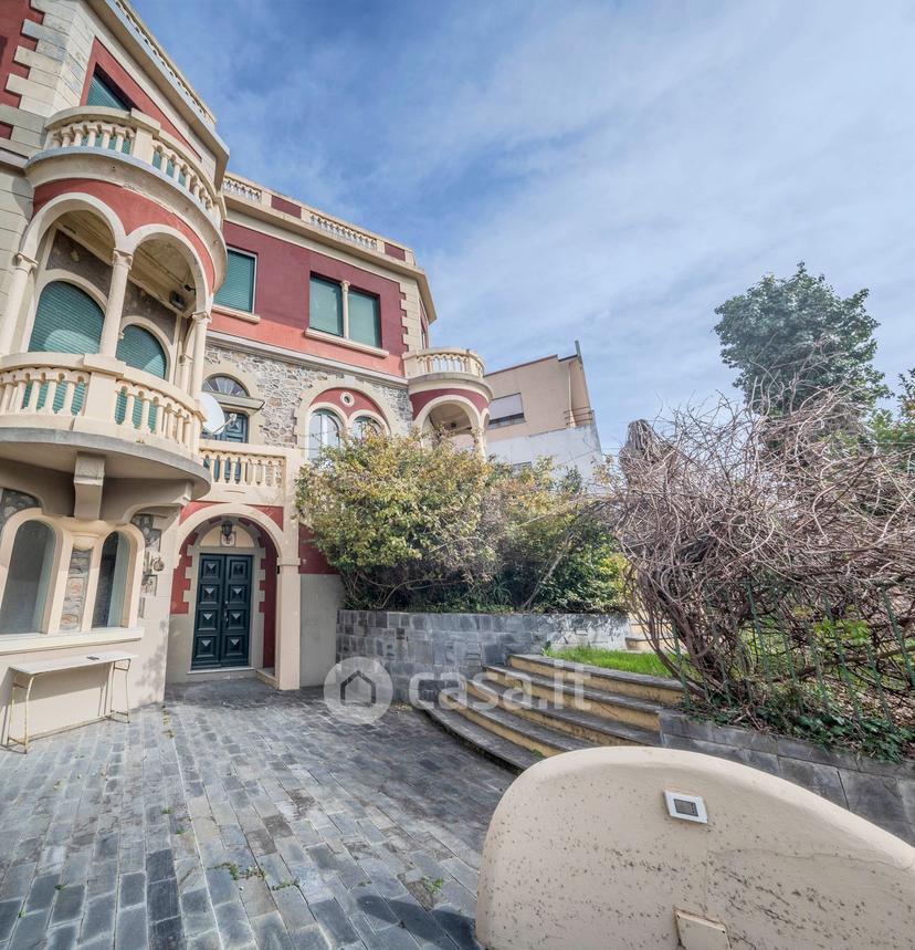 Villa in Via Amerigo Vespucci — foto 10 di 43