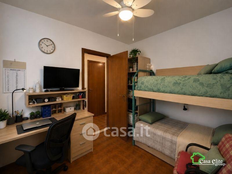 Trilocale in Via V. Monti 2 — foto 20 di 24