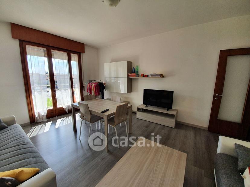 Stanza in Viale Istria 44 — foto 17 di 22