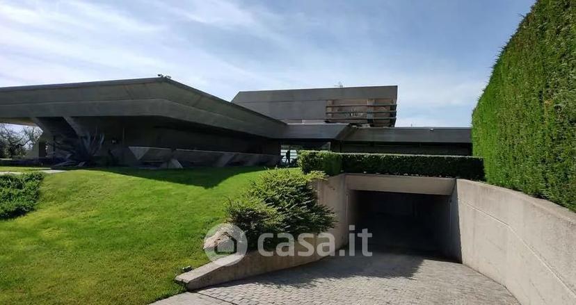 Villa in Via Monte Suello 18 — foto 41 di 56