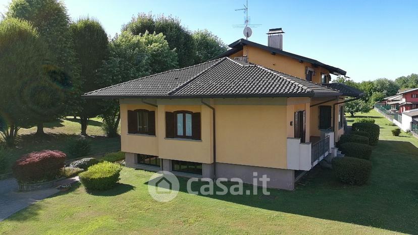 Villa in Via Fratelli Bandiera — foto 36 di 84