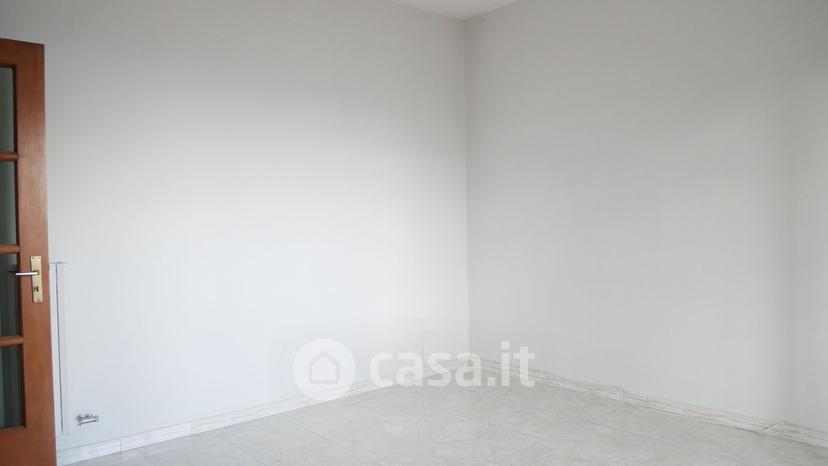 Trilocale in Via Taverna Campanile 70 — foto 18 di 38
