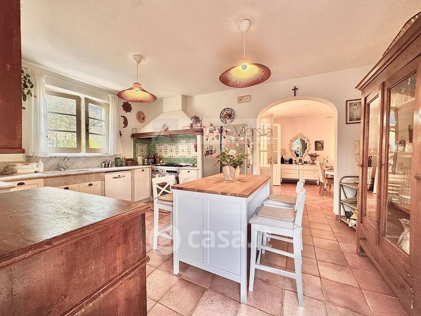 Villa in Via Alpi Apuane — foto 10 di 44