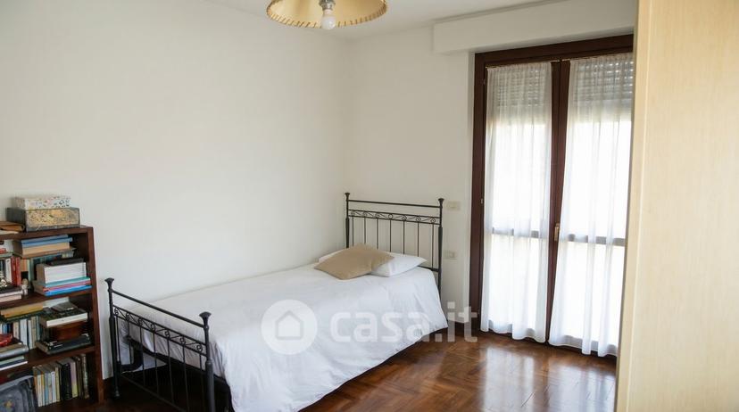 Villa in Via Edmondo de Amicis 7 — foto 26 di 43