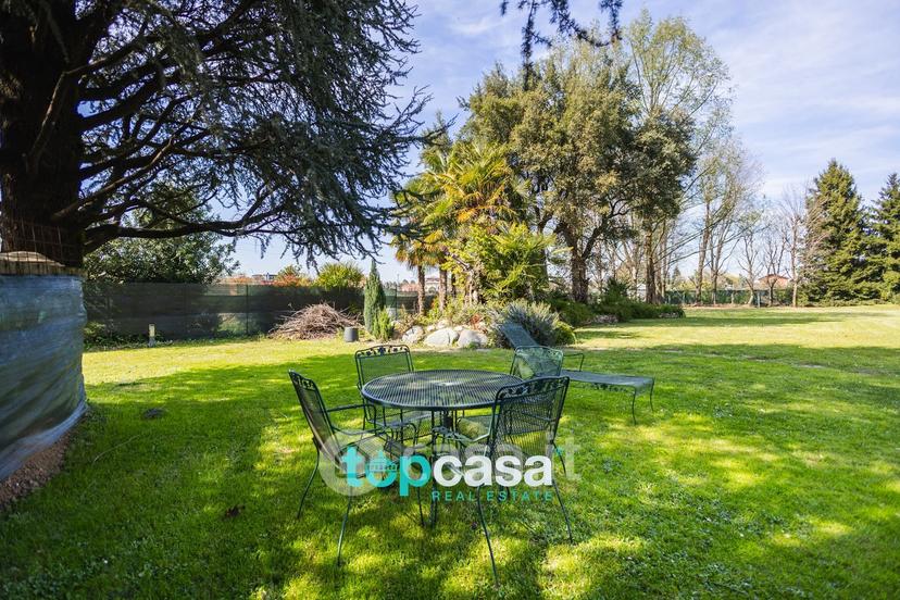 Villa in Via Eugenio Villoresi 62 — foto 34 di 40