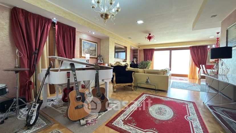 Villa in Via Leonardo da Vinci 19 — foto 18 di 49