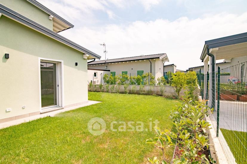 Villa in Via Mario Baratta — foto 37 di 63