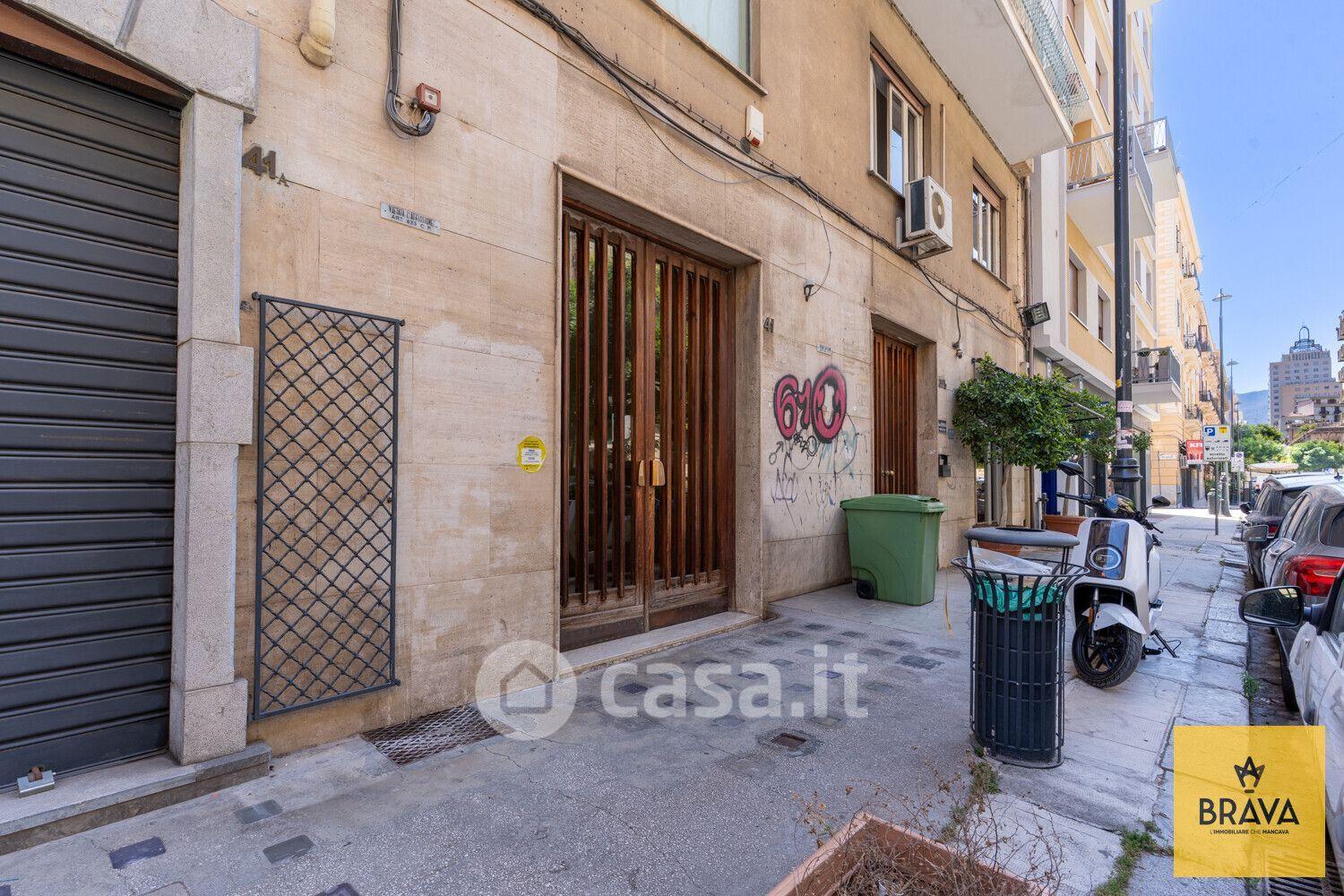 Appartamento in Via Nicolò Garzilli 41