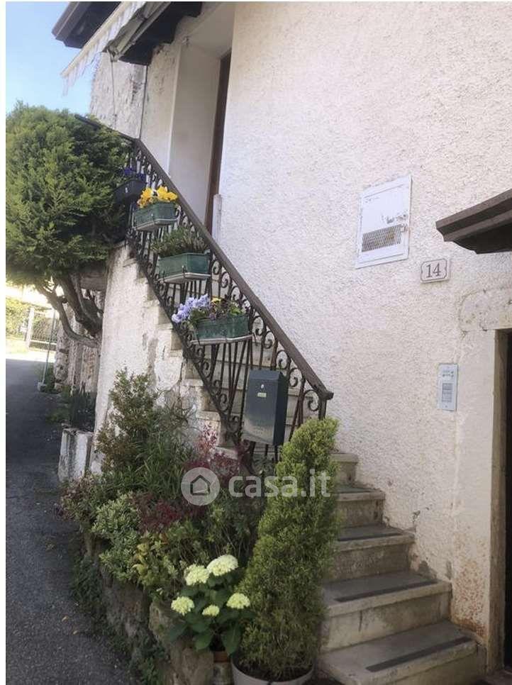 Trilocale in Via Gazzolo 14 — foto 14 di 25