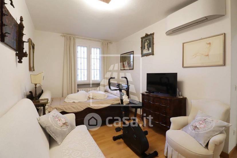 Villa in Via Gianni Rodari 16 — foto 74 di 89