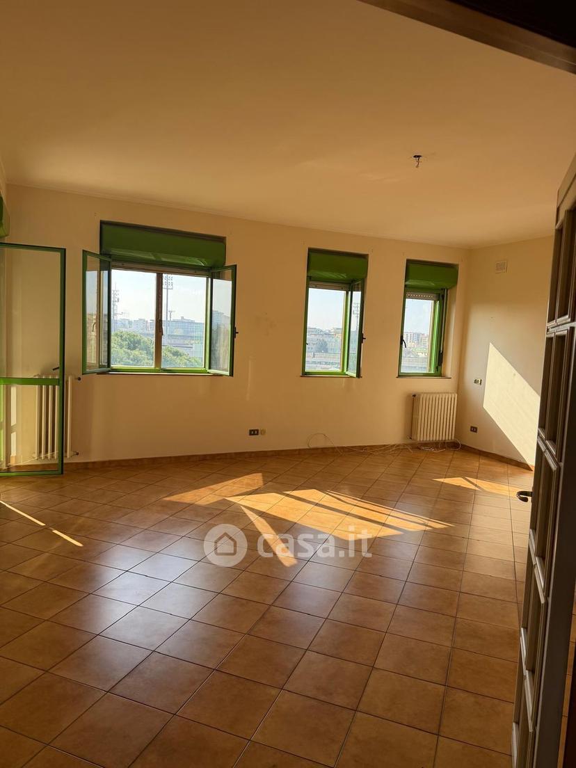 Quadrilocale in Via Gian Domenico Romagnosi 4 — foto 23 di 26