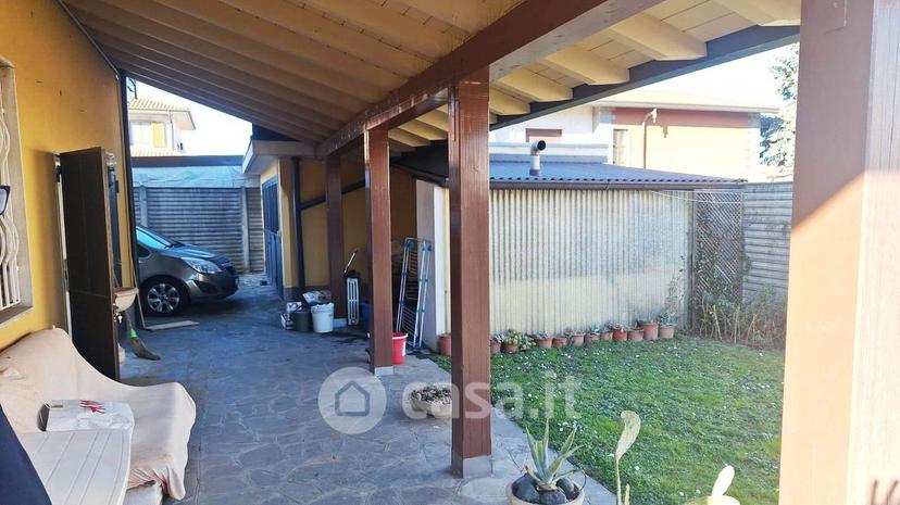 Villa in Via dei Certosini 8 — foto 17 di 28
