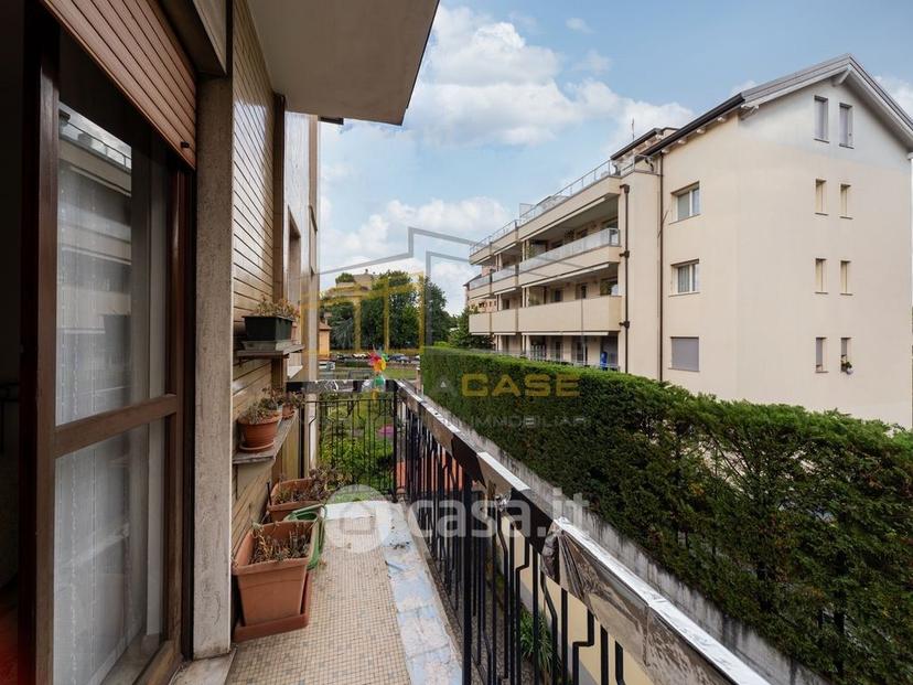 Trilocale in Viale Campania 56 — foto 19 di 35