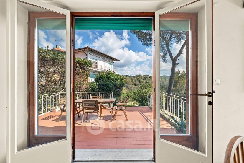 Villa in Via del Glicine 2 — foto 12 di 41