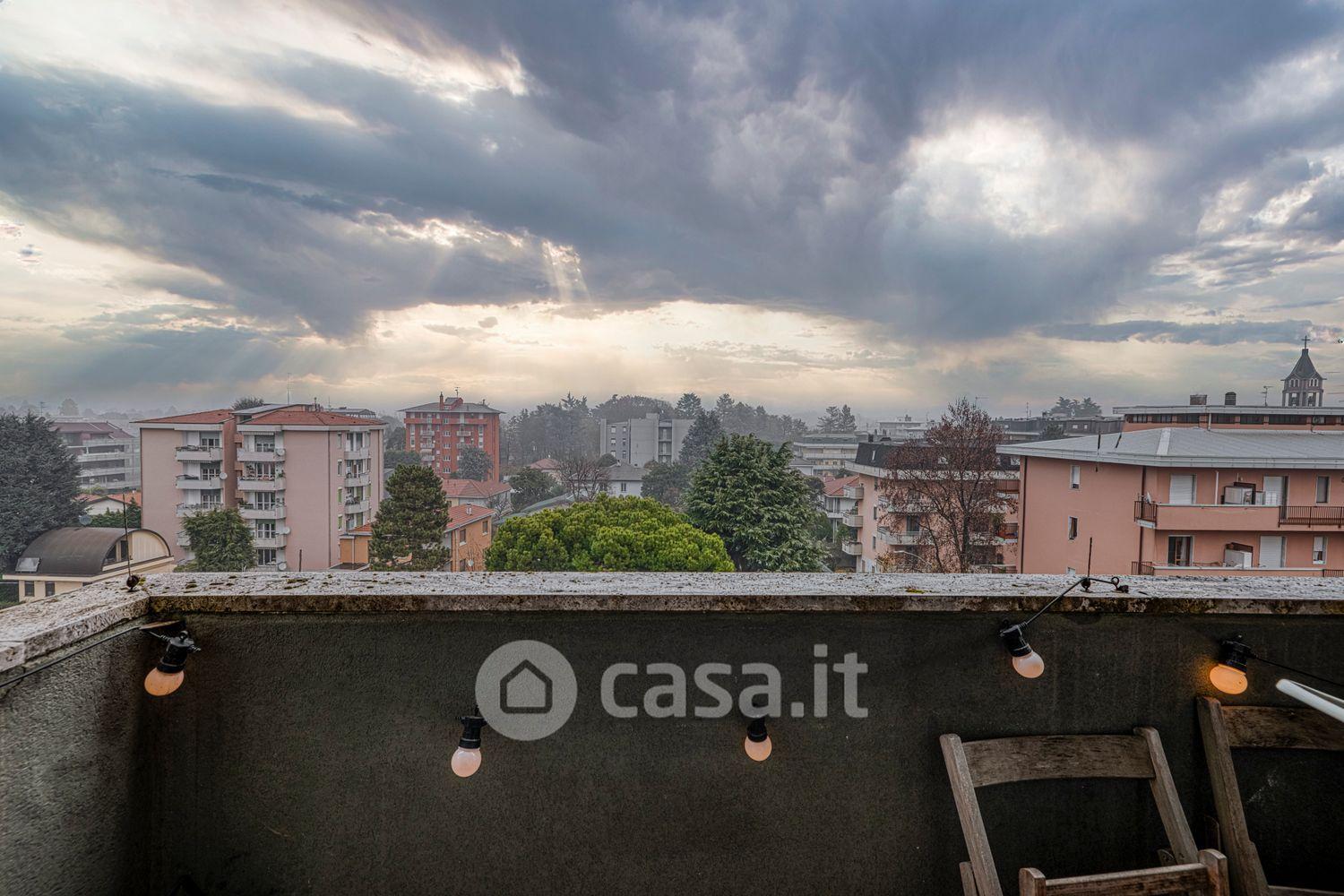 Bilocale in Viale Lombardia 43