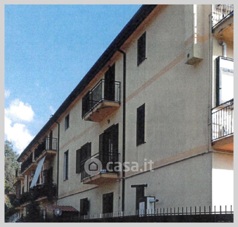 Trilocale in Via Cesina — foto 16 di 32