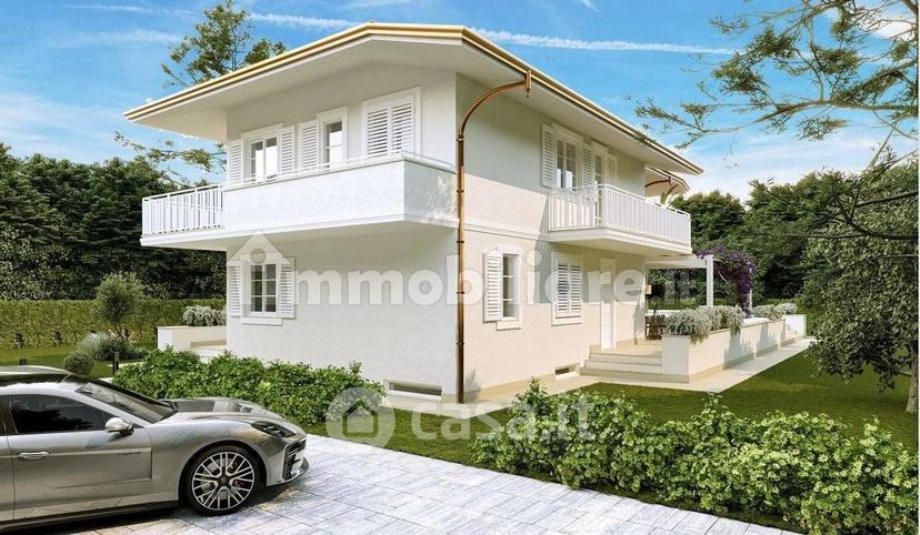 Villa in Via Cesare Battisti 56 — foto 8 di 17