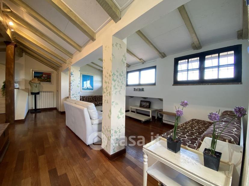 Villa in Castelnuovo — foto 53 di 72