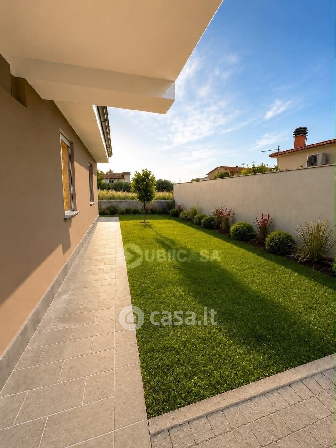 Villa in Via dei Garofani