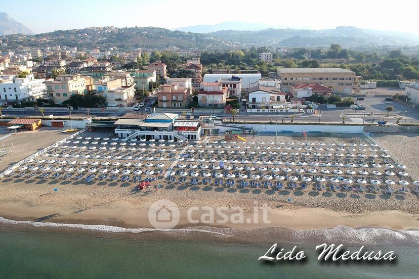 Trilocale in Lungomare Nazario Sauro 331 — foto 9 di 18