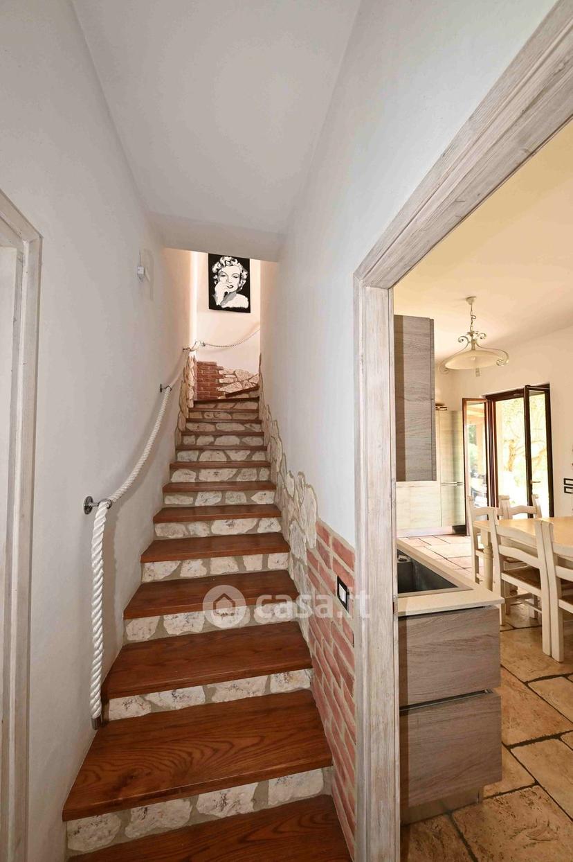 Villa in Località Montegiovi — foto 10 di 32