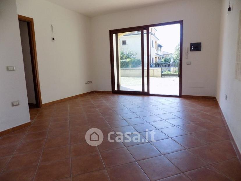 Trilocale in Via Lombardia — foto 14 di 22