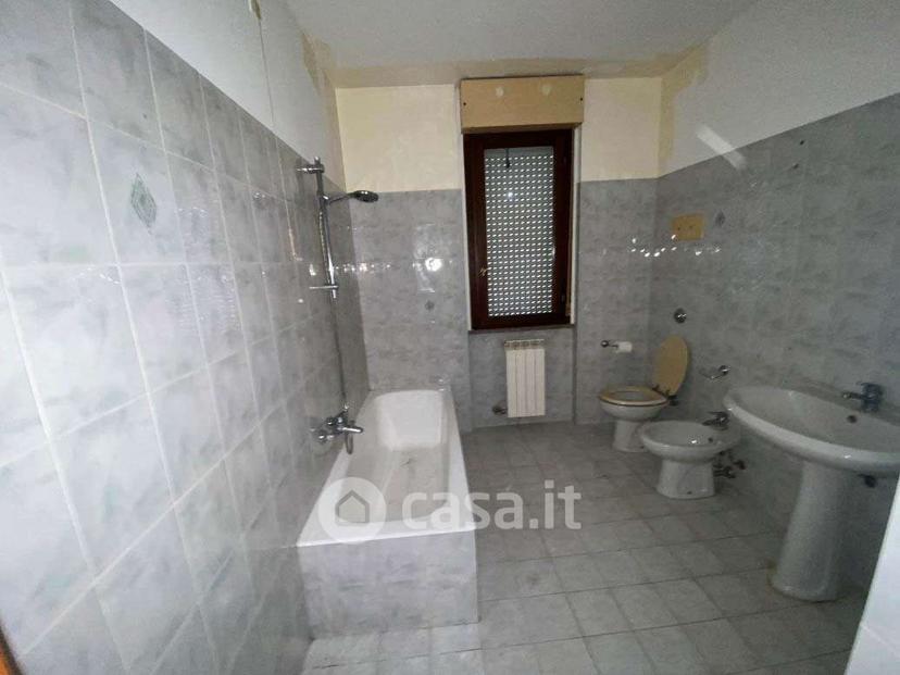 Trilocale in Via Italia 19 — foto 2 di 20
