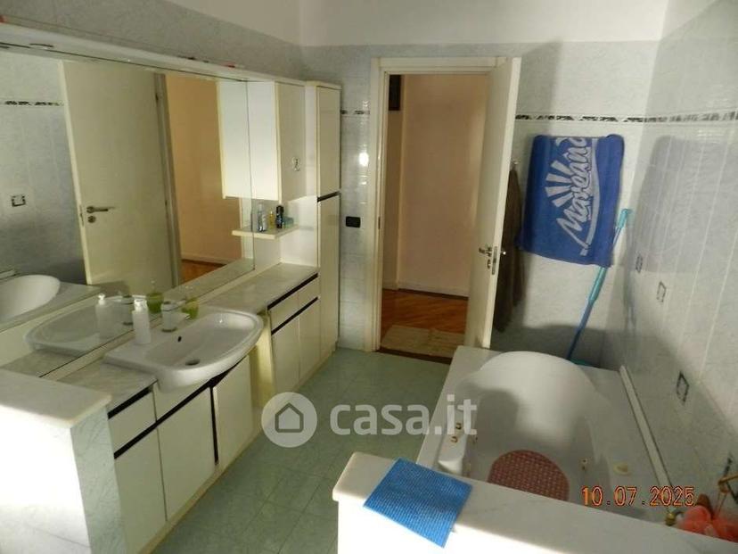 Trilocale in Largo G. Garibaldi 2 — foto 15 di 18