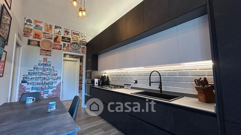 Stanza in Corso Verona 47 — foto 3 di 10