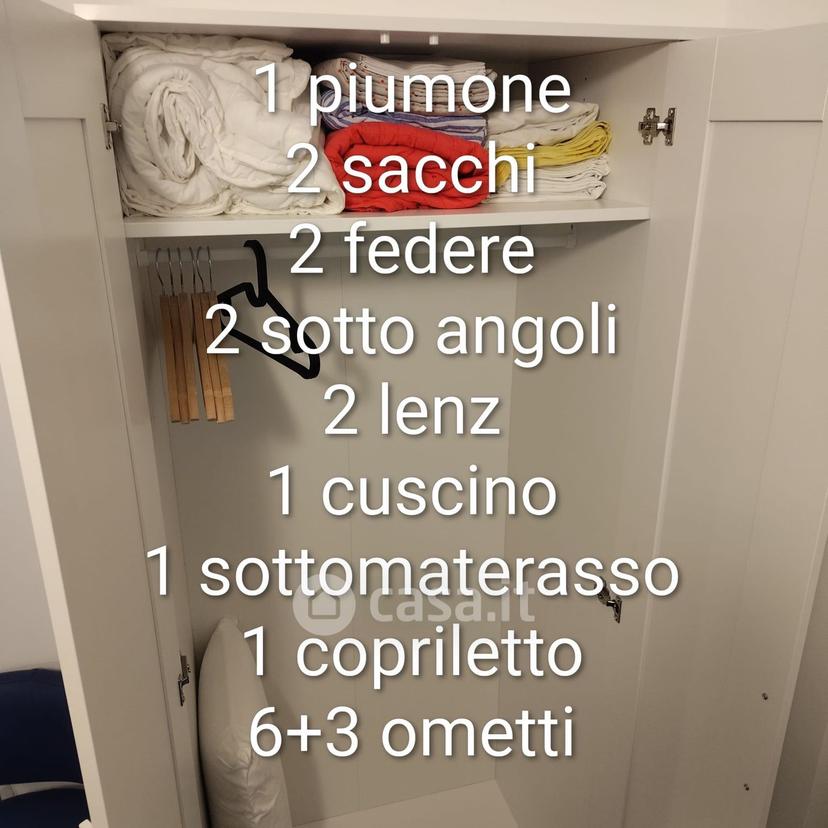 Stanza in Via Antonio de Toni — foto 8 di 21