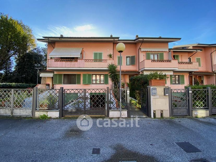 Villa in Via Sandro Pertini — foto 28 di 37