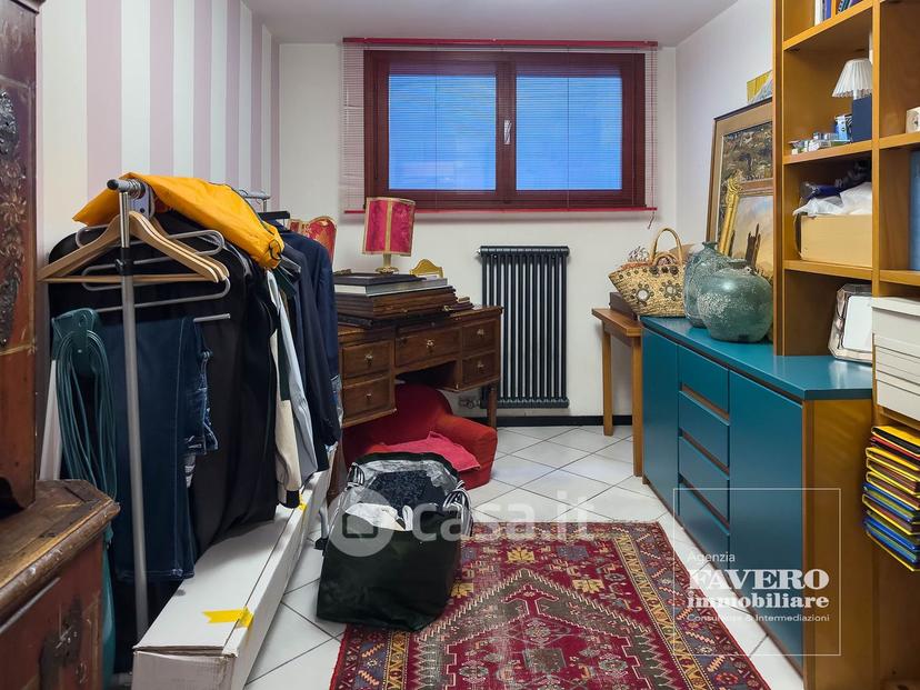 Villa in Piazza G. Marconi 28 — foto 31 di 54