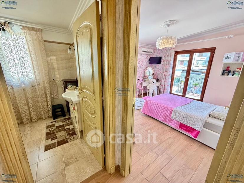 Villa in Via Vittorio Emanuele 129 — foto 17 di 32