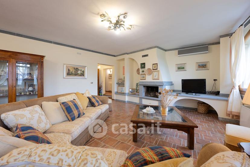 Villa in Via di Faltugnano — foto 2 di 31