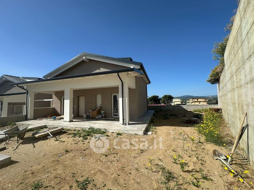 Villa in Viale Europa 6 — foto 7 di 14