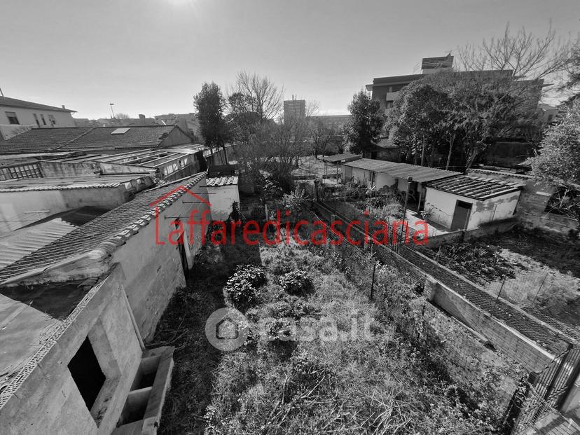 Appartamento in Via Ugo Foscolo — foto 4 di 30