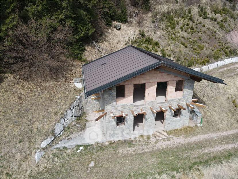Villa in Via Caduti di Cima Vallona 1 — foto 22 di 32