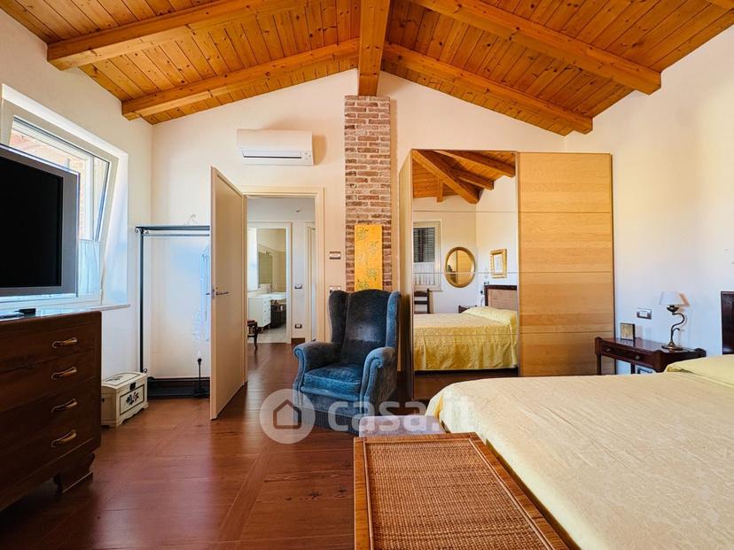 Villa in Via Giuseppe Terni — foto 15 di 45