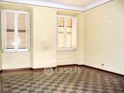 Appartamento in Via Cesare Battisti