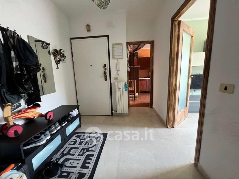 Quadrilocale in Piazza Avis 10 — foto 4 di 16