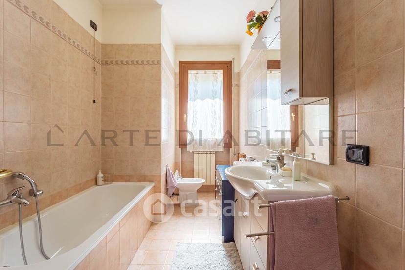 Trilocale in Via San Leopoldo — foto 2 di 17