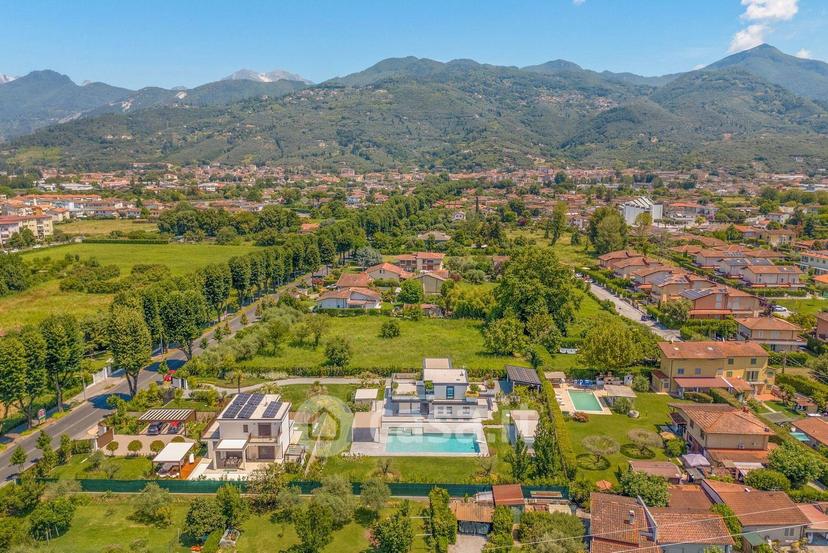Villa in Via di Tonfano — foto 30 di 38
