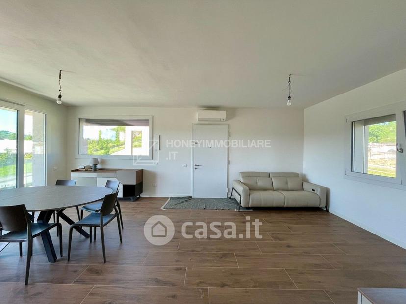 Villa in Via Giovannino Guareschi — foto 23 di 38