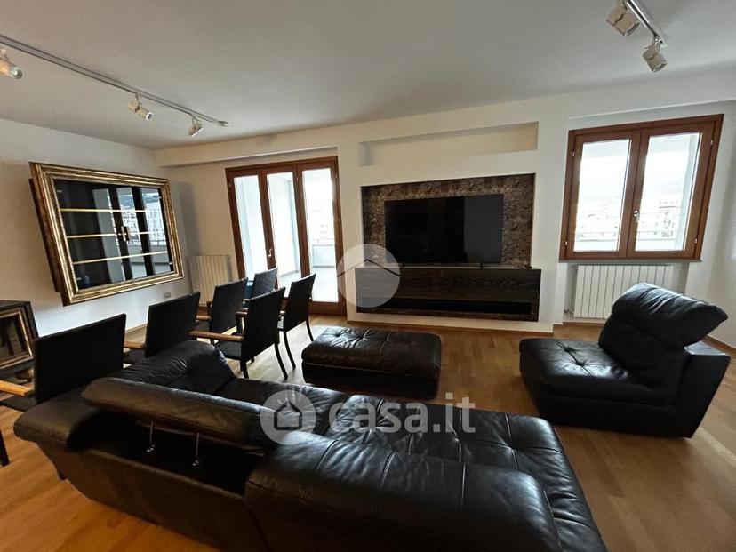 Trilocale in Viale Giacomo Mancini 20 — foto 13 di 23